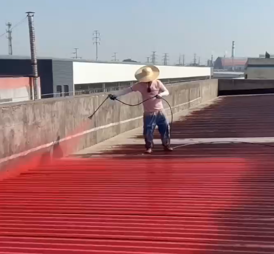 喷第一遍防锈漆视频