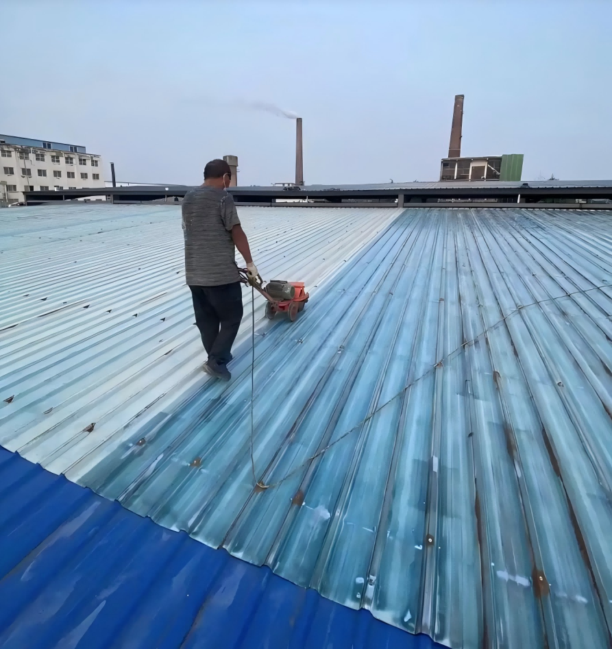 生锈打磨处理屋面
